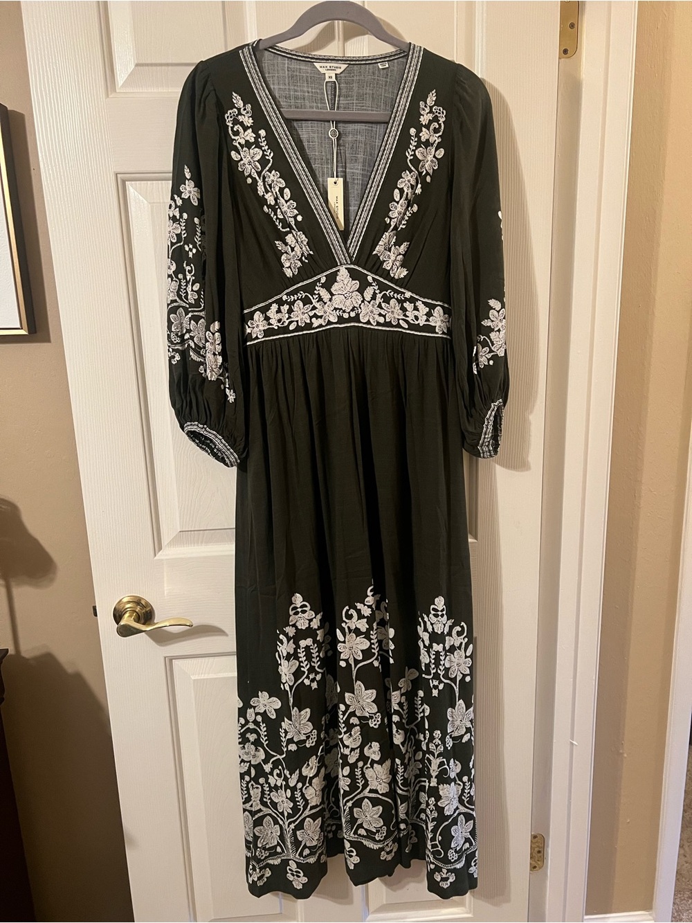 NWT Max Studio London Olive Green Maxi Dress with White Floral Design Size XS